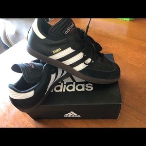 Boys Adidas indoor Soccer shoes